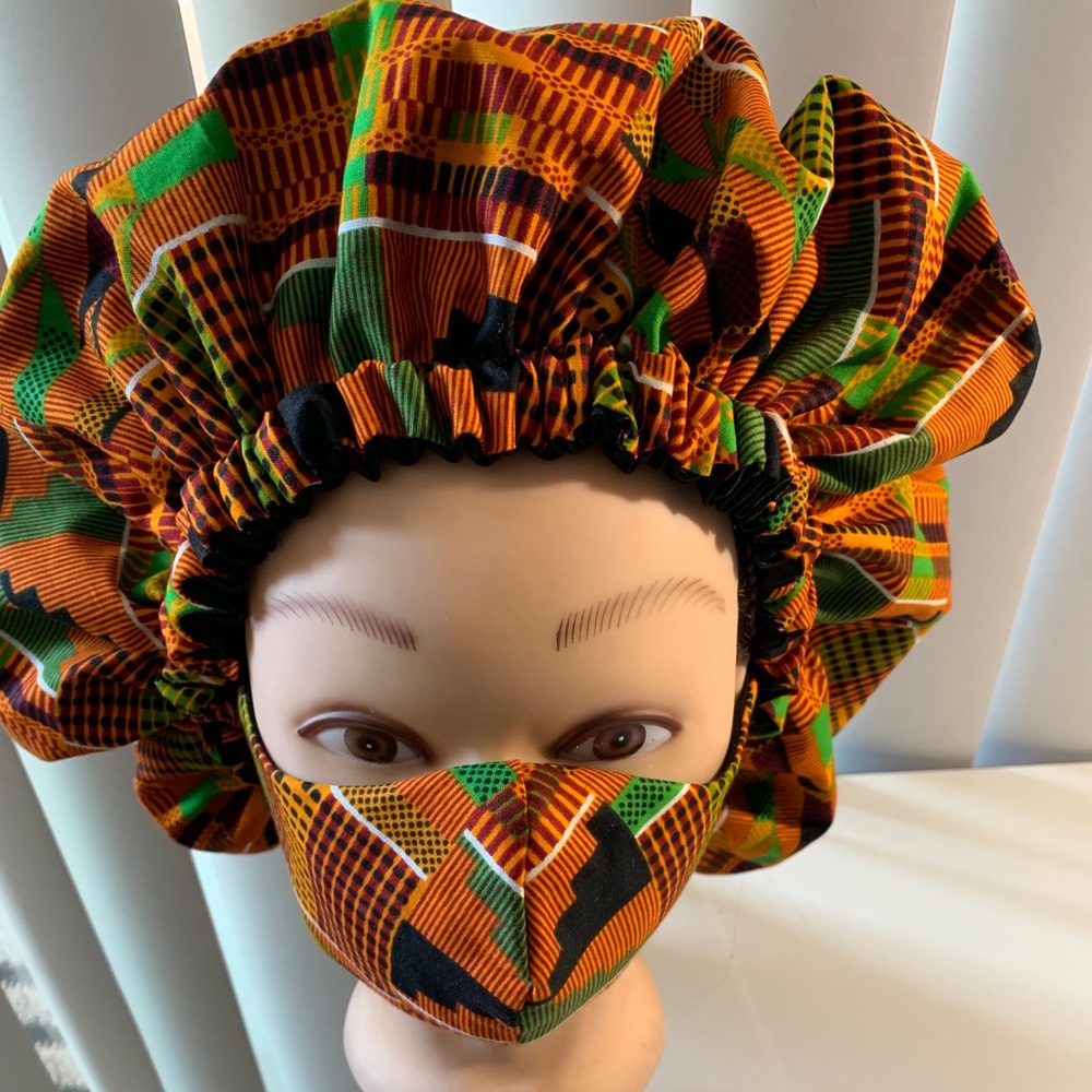 African fabrics and satin hair bonnet - Picture 1 of 5